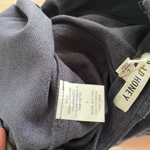 Wild Honey Simple Suede Skirt Navy Size Large NWT - Picture 5 of 7